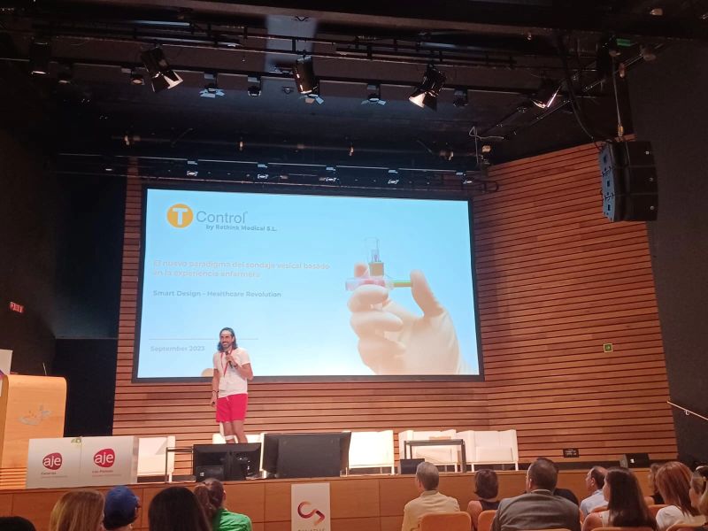 Rethink Medical winning the Canarias Destination Startup first prize